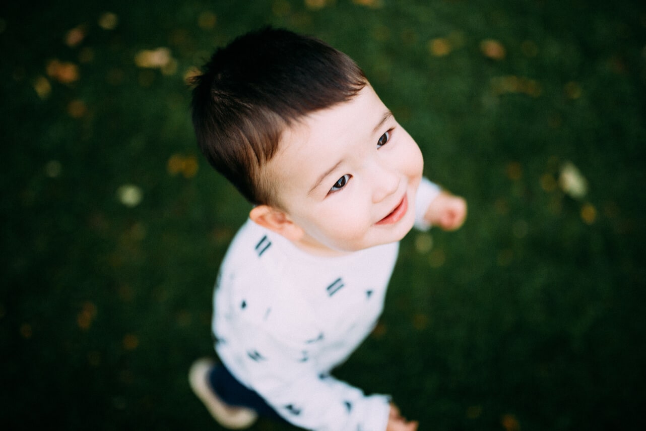 fotografia de niños en exteriores