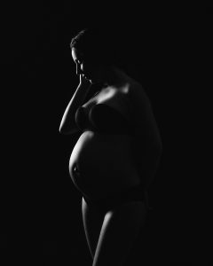 fotos de embarazada en estudiuo de donosti san sebastian