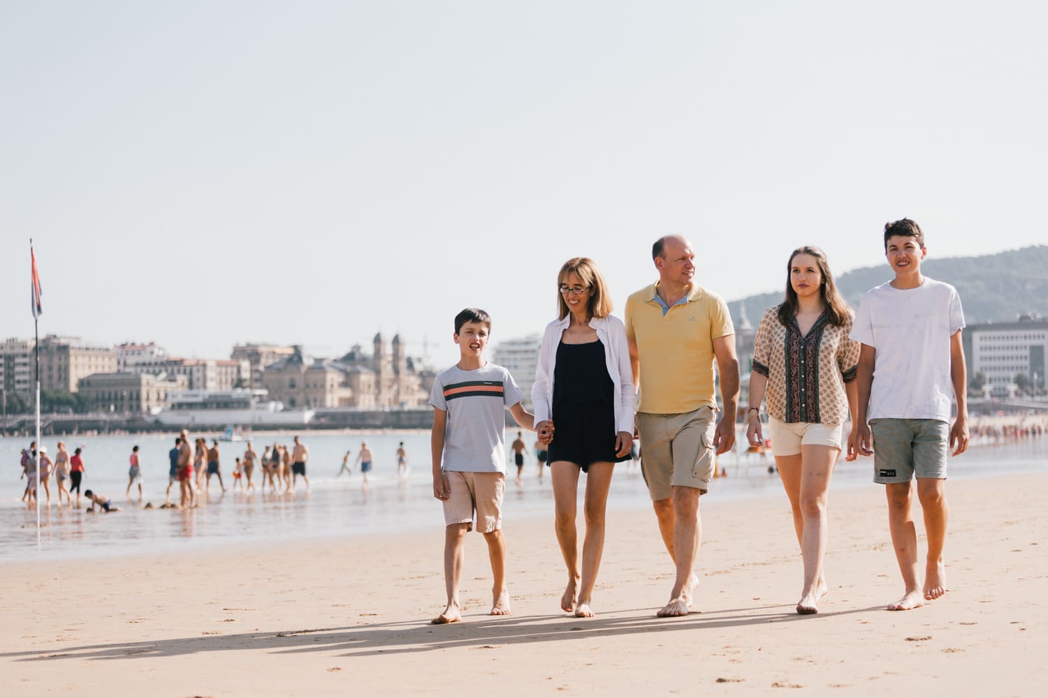Romantic travel photography in Old Town and Peine del Viento, San Sebastián